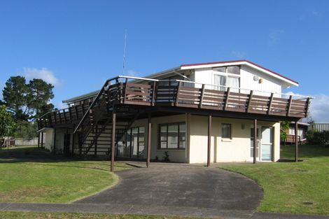 Photo of property in 17 Bagnall Place, Pauanui, Hikuai, 3579