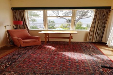 Photo of property in 2 Akatea Road, Korokoro, Lower Hutt, 5012