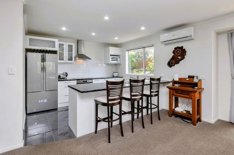 Photo of property in 2 Ocean View Rise, Ruakaka, 0116