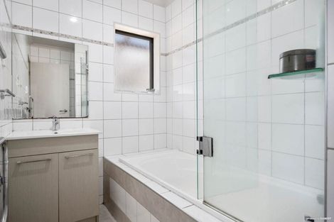 Photo of property in 16a Swaffield Road, Papatoetoe, Auckland, 2025