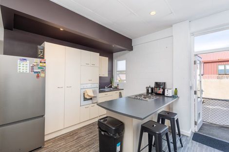 Photo of property in 233 Riddiford Street, Newtown, Wellington, 6021