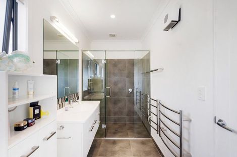 Photo of property in 24 Percy Berry Place, Havelock North, 4130