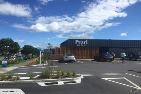 Photo of property in 10 Makura Drive, Papamoa Beach, Papamoa, 3118