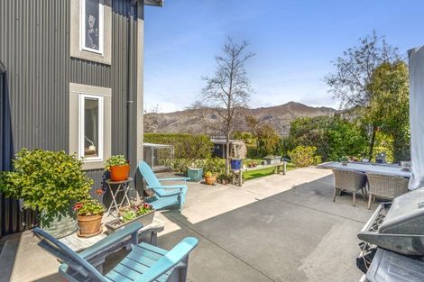 Photo of property in 19 Infinity Drive, Wanaka, 9305