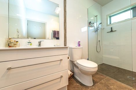 Photo of property in 27 Lithgow Drive, Otamatea, Whanganui, 4500