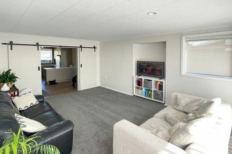 Photo of property in 62 Oriana Crescent, Hornby, Christchurch, 8042