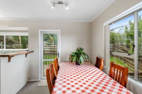 Photo of property in 1/11 Foley Place, Torbay, Auckland, 0632