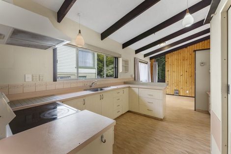 Photo of property in 59 Holborn Drive, Stokes Valley, Lower Hutt, 5019