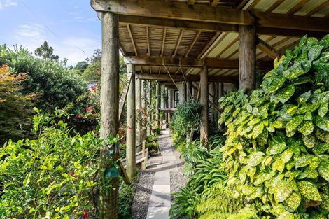 Photo of property in 52 Walter Road, Lowry Bay, Lower Hutt, 5013