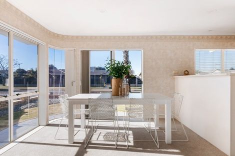 Photo of property in 4 Monterey Key, Papamoa Beach, Papamoa, 3118