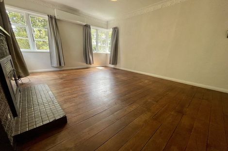 Photo of property in 27 Harland Street, Brooklyn, Wellington, 6021