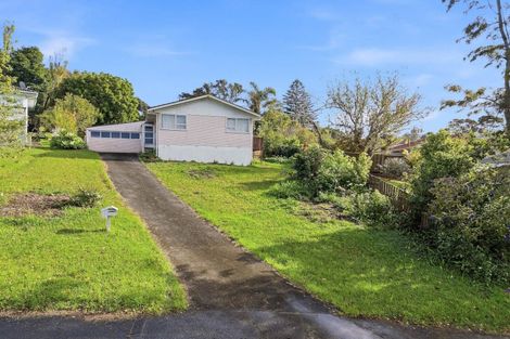 Photo of property in 3 Tahu Crescent, Sunnynook, Auckland, 0620