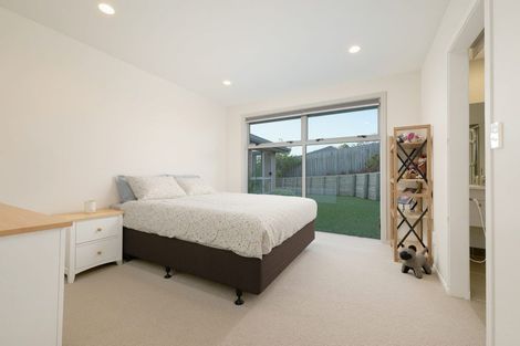 Photo of property in 79 Tiriwa Drive, Massey, Auckland, 0614
