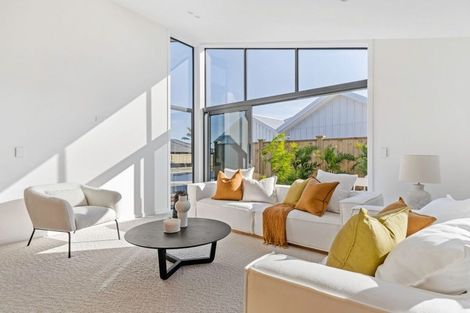 Photo of property in 6 Serrata Close, Papamoa Beach, Papamoa, 3118