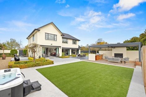 Photo of property in 51 Lewisham Park, St Albans, Christchurch, 8052