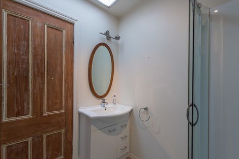 Photo of property in 27 Wellington Street, Nelson South, Nelson, 7010