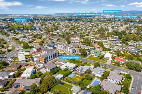 Photo of property in 7 Abbotleigh Avenue, Te Atatu Peninsula, Auckland, 0610