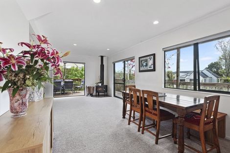 Photo of property in 27a Philson Terrace, Browns Bay, Auckland, 0630