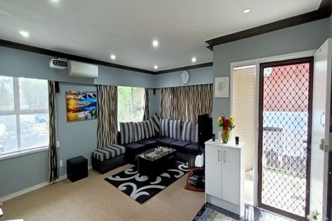 Photo of property in 1/63 Chartwell Avenue, Glenfield, Auckland, 0629