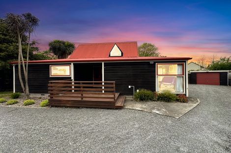 Photo of property in 351 Sawyers Arms Road, Harewood, Christchurch, 8051