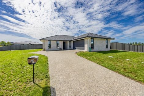 Photo of property in 92 Belgrove Drive, Waipukurau, 4200