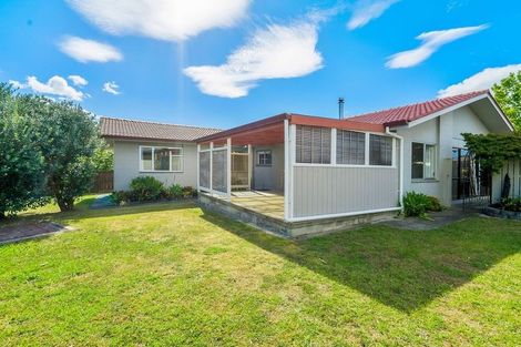 Photo of property in 19 Matuhi Rise, Henderson, Auckland, 0612