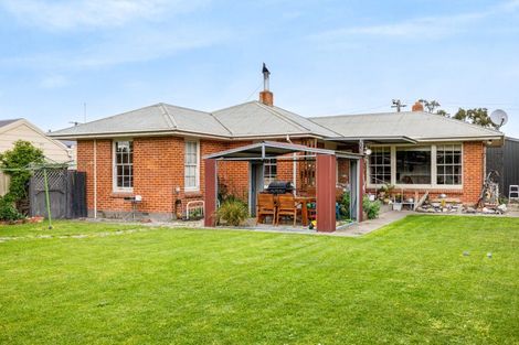 Photo of property in 5 Douglas Road, Amberley, 7410