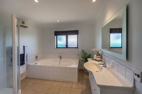 Photo of property in 9 Seclusion Lane, Parklands, Christchurch, 8083