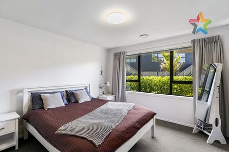 Photo of property in 18 Appleton Place, Karori, Wellington, 6012