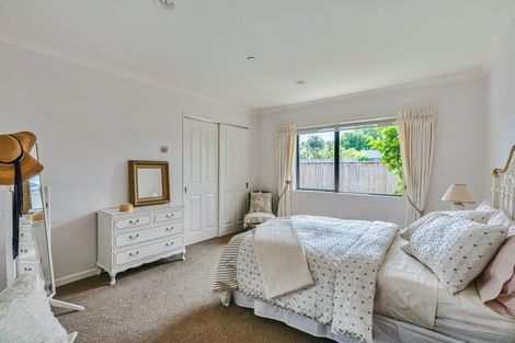 Photo of property in 8 Ian Peter Way, Otaki, 5512