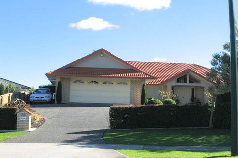 Photo of property in 210 Hill Road, The Gardens, Auckland, 2105
