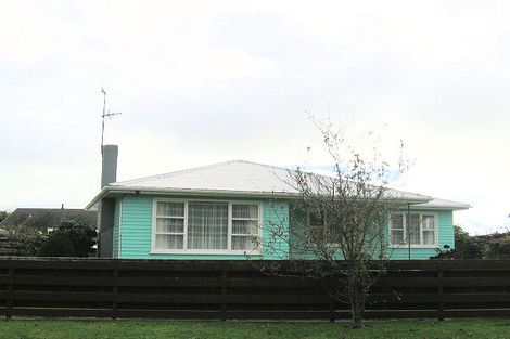 Photo of property in 4 Sunshine Avenue, Paraparaumu, 5032