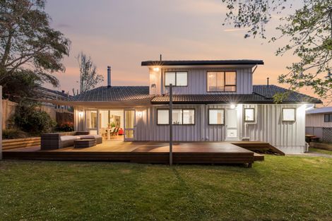 Photo of property in 24 Deodar Place, Totara Heights, Auckland, 2105