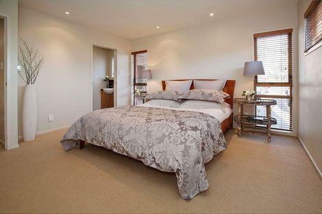 Photo of property in 3/3 Omana Road, Milford, Auckland, 0620