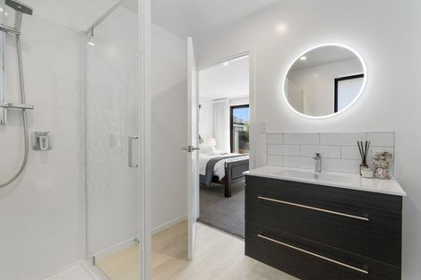 Photo of property in 211 Wingatui Road, Mosgiel, 9024