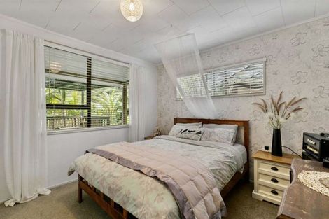 Photo of property in 390 Driving Creek Road, Coromandel, 3506