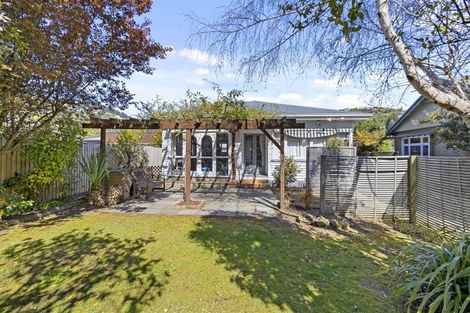 Photo of property in 44 Centaurus Road, Cashmere, Christchurch, 8022