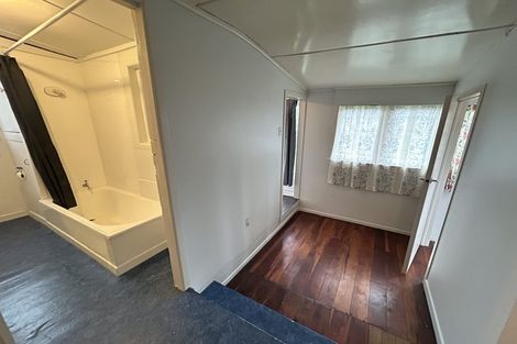 Photo of property in 88a Portage Road, New Lynn, Auckland, 0600