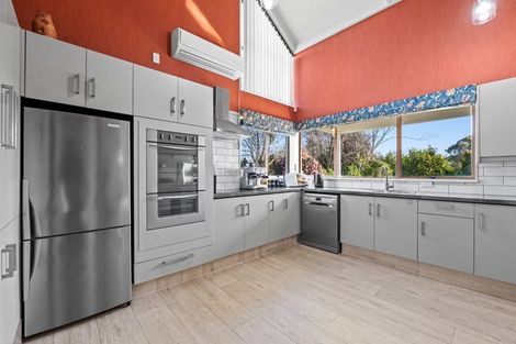 Photo of property in 15 Quin Crescent, Hawera, 4610