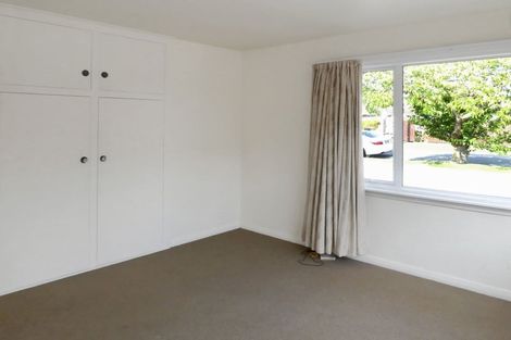 Photo of property in 8 Clonbern Place, Upper Riccarton, Christchurch, 8041