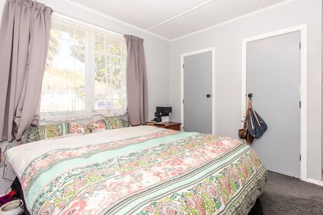 Photo of property in 24 Glasgow Crescent, Kaiti, Gisborne, 4010