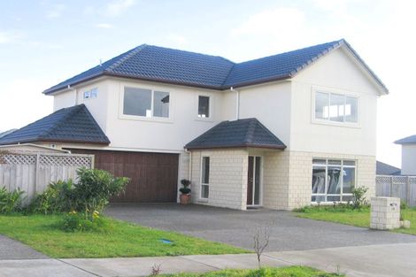 Photo of property in 19 William Woods Court, Flat Bush, Auckland, 2016