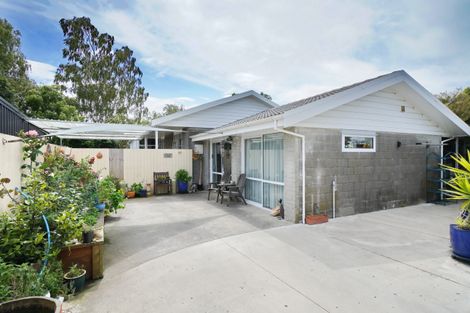 Photo of property in 9a Quinton Place, Bishopdale, Christchurch, 8053