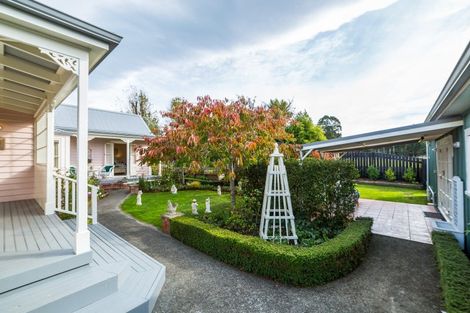 Photo of property in 10 Cotter Street, Greytown, 5712