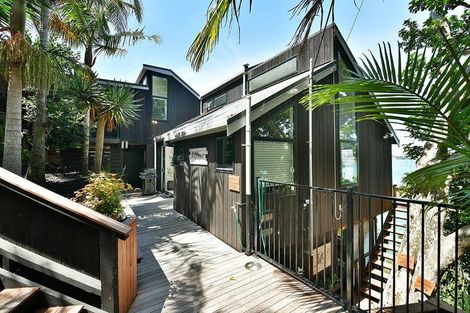 Photo of property in 254 Wade River Road, Wade Heads, Whangaparaoa, 0932