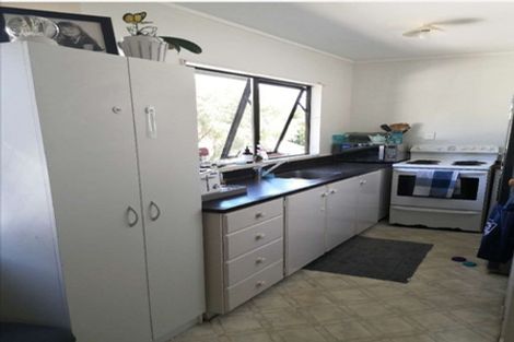 Photo of property in 3/85 Kaurilands Road, Titirangi, Auckland, 0604