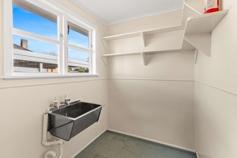 Photo of property in 6 Tilbury Avenue, Hokowhitu, Palmerston North, 4410