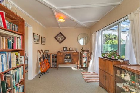 Photo of property in 32 Muapoko Street, Himatangi Beach, Foxton, 4891