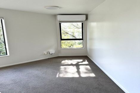 Photo of property in 6 Gill Road, Lowry Bay, Lower Hutt, 5013