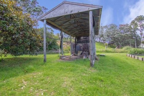Photo of property in 3483 Kaipara Coast Highway, Glorit, Warkworth, 0984